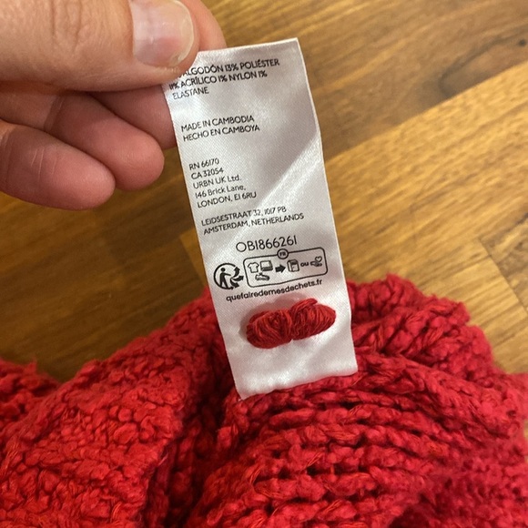 NWOT Pilcro knotted crop hoodie Cherry Red Medium - Picture 7 of 8